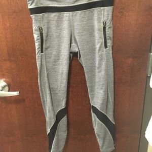 Lululemon size 10 pants